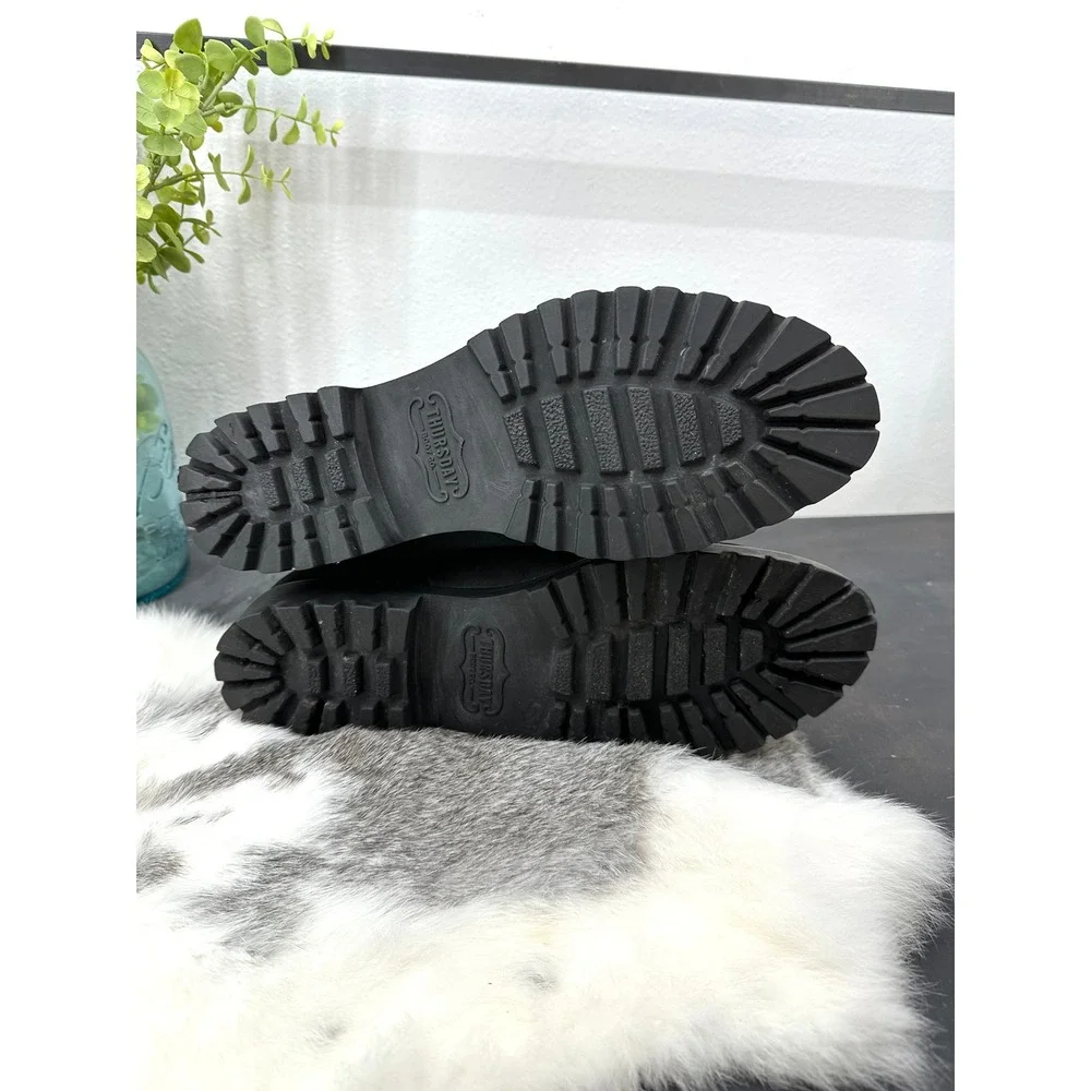 Thursday Everyday Chelsea black leather boot womens 8.5 suede‎ lug sole